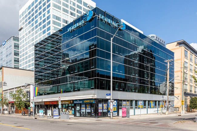 Plus de détails pour 177 Nepean St, Ottawa, ON - Bureau, Commerce de détail à louer