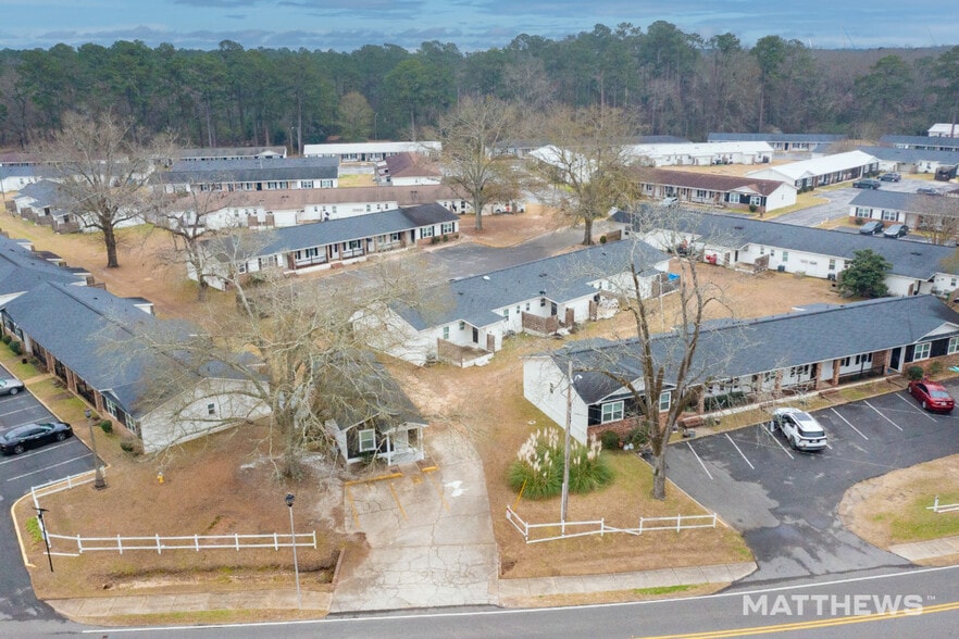 905 A Friendship Dr, Albany, GA à vendre - Photo du bâtiment - Image 2 de 3