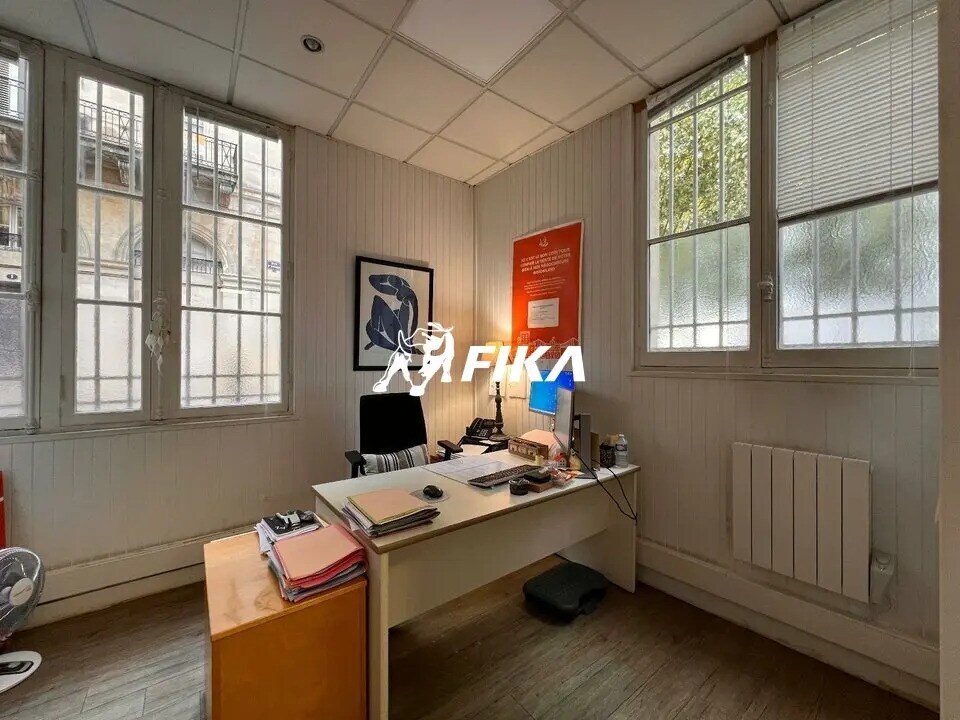 Office in Bordeaux for sale Interior Photo- Image 1 of 5