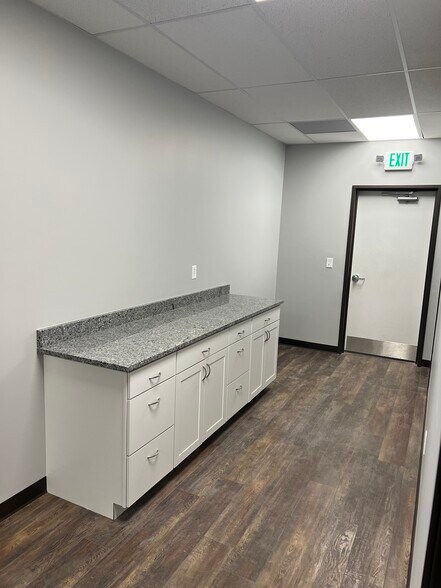 2100 E 112th Ave, Northglenn, CO à louer - Photo intérieure - Image 2 de 12