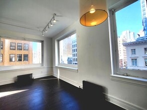 251-253 Fifth Ave, New York, NY for lease Interior Photo- Image 1 of 7