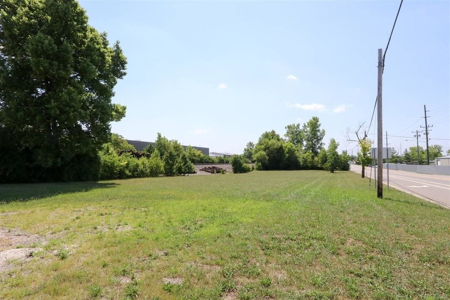 11882 Reading Rd, Cincinnati, OH for sale - Building Photo - Image 3 of 8