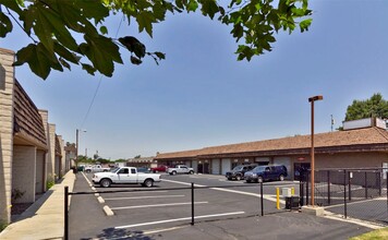 455 W La Cadena Dr, Riverside, CA à louer Photo du bâtiment- Image 1 de 8