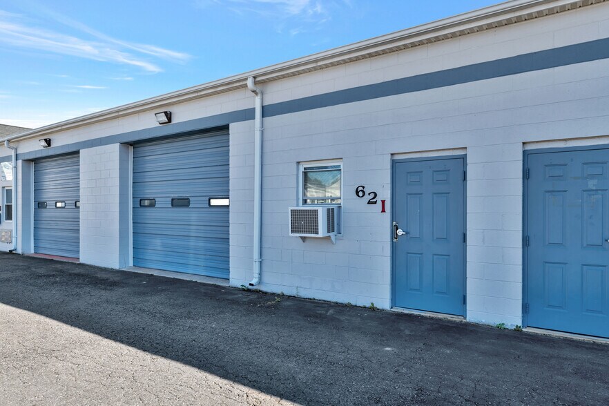 62 Southgate Blvd, New Castle, DE à louer - Photo du bâtiment - Image 2 de 11