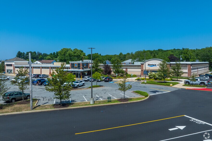 539 S Broadway, Salem, NH à louer - Photo principale - Image 1 de 2