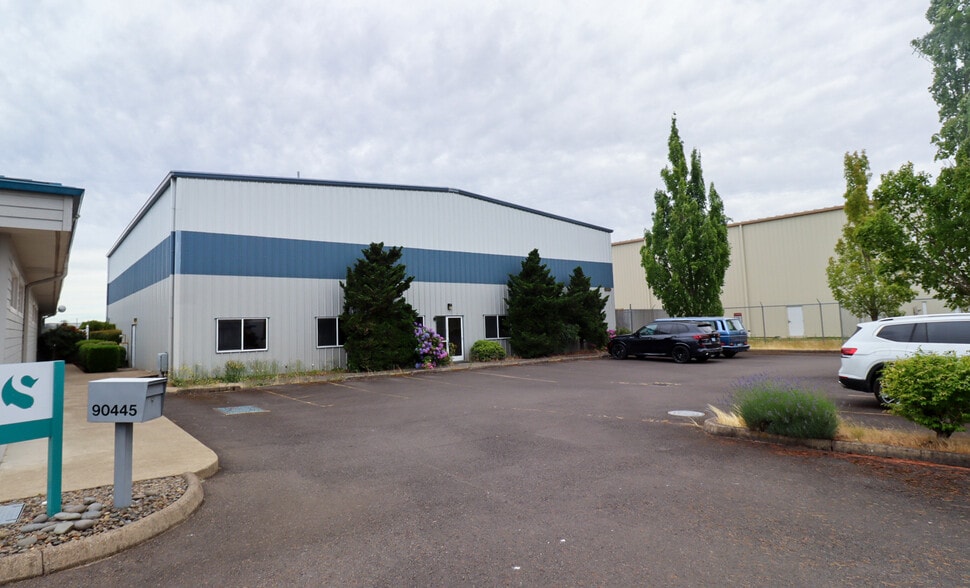 90451 Boeing Dr, Eugene, OR for sale - Building Photo - Image 2 of 17