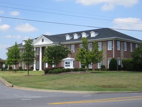 114 Morlake Dr, Mooresville, NC for lease Building Photo- Image 1 of 1