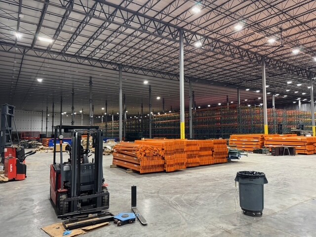 200 S Pemberton Rd, Pemberton, NJ à louer - Photo intérieure - Image 2 de 18