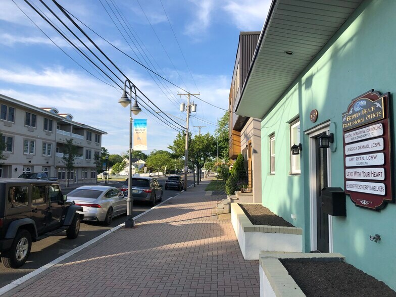 13 Main St, Bradley Beach, NJ à vendre - Photo du bâtiment - Image 2 de 2