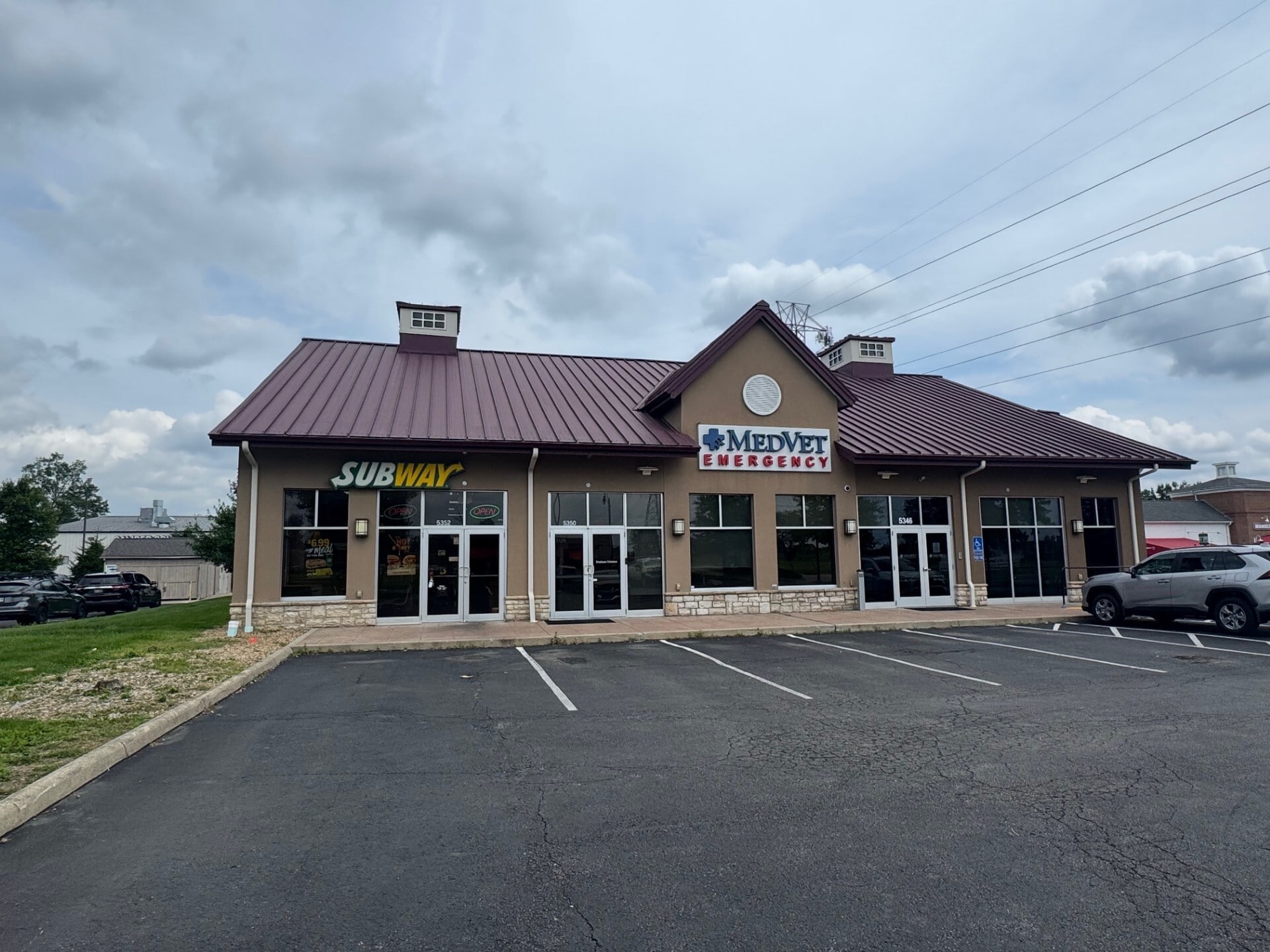 5346-5352 N Hamilton Rd, Columbus, OH for lease Building Photo- Image 1 of 2