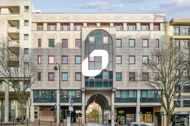 Bureau dans Rueil-Malmaison à vendre - Photo du bâtiment - Image 1 de 15