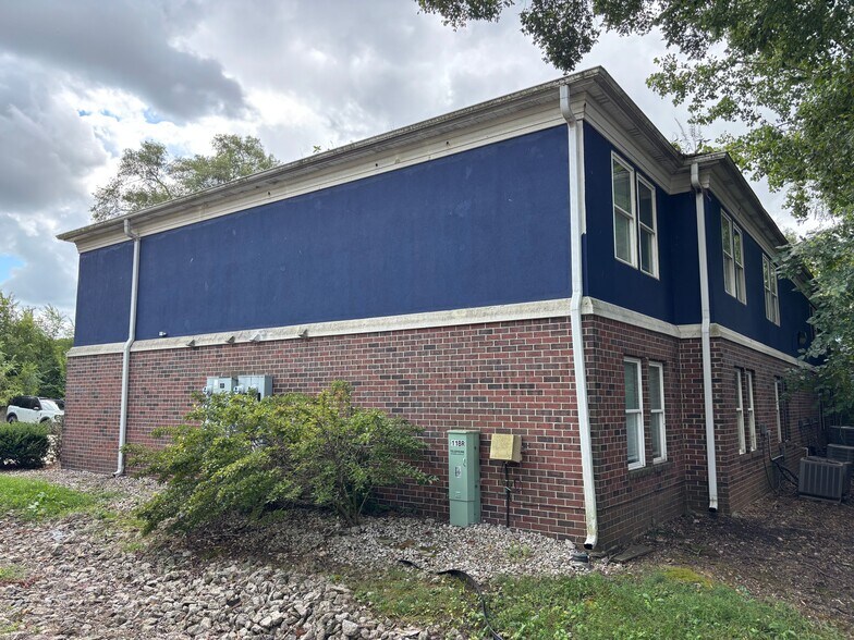 118 Rhodes St, South Bend, IN à vendre - Photo du bâtiment - Image 3 de 8