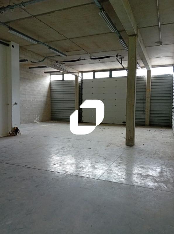 Flex in Croissy-Beaubourg for lease Interior Photo- Image 1 of 6