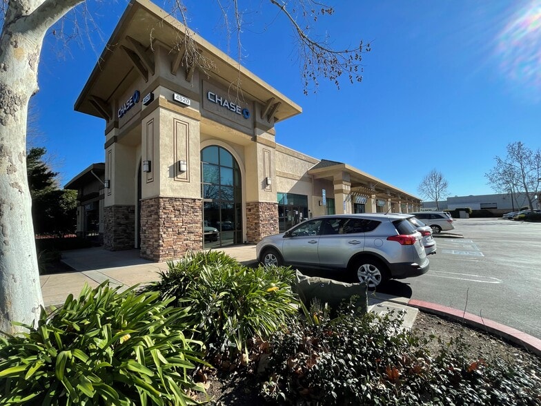 4520-4530 Dublin Blvd, Dublin, CA for sale - Building Photo - Image 2 of 8