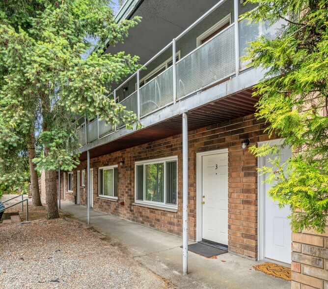 2600 NE 125th St, Seattle, WA for sale - Building Photo - Image 2 of 7