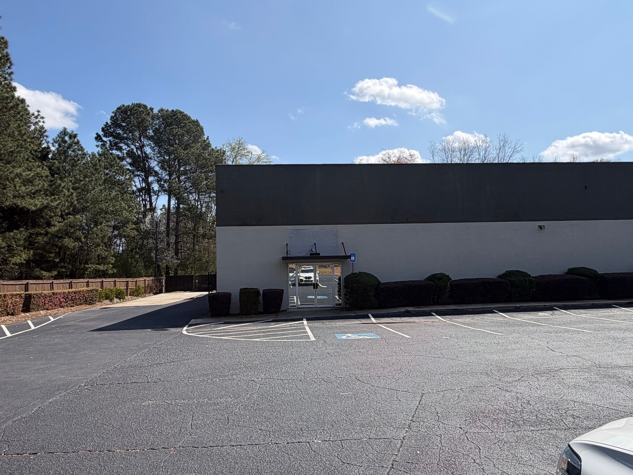 1225 Cedar Shoals Dr, Athens, GA for lease Primary Photo- Image 1 of 8