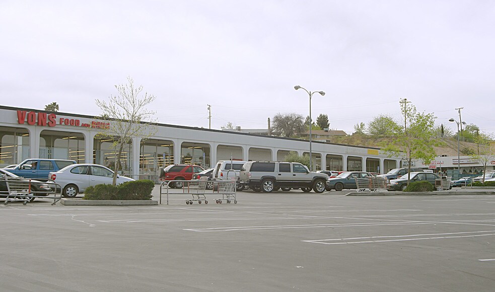 1270 E Main St, Barstow, CA à vendre - Photo du bâtiment - Image 3 de 7