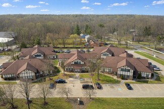 Plus de détails pour 10850 Pearl Rd, Strongsville, OH - Bureau à vendre