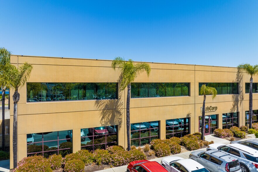 25405 Hancock Ave, Murrieta, CA à louer - Photo du bâtiment - Image 3 de 7
