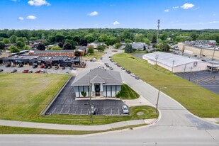 210 W Tienken Rd, Rochester Hills MI - Commercial Property