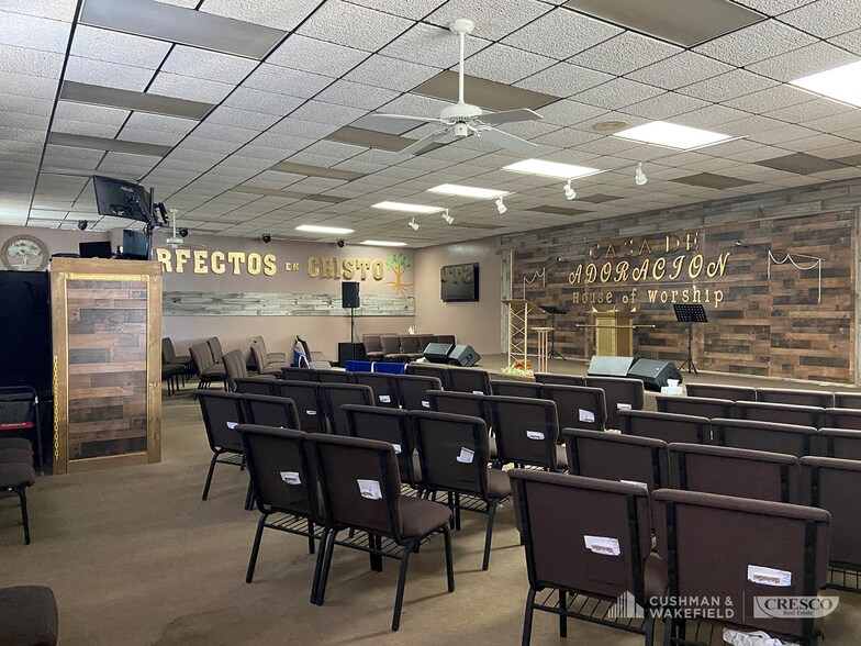 6886 Pearl Rd, Middleburg Heights, OH à louer - Photo intérieure - Image 3 de 6