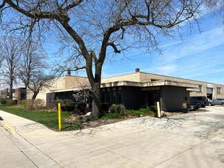 Plus de détails pour 5500 McDermott Dr, Berkeley, IL - Industriel à vendre