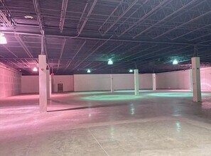 2000 N Neil St, Champaign, IL à louer Photo intérieure- Image 2 de 2