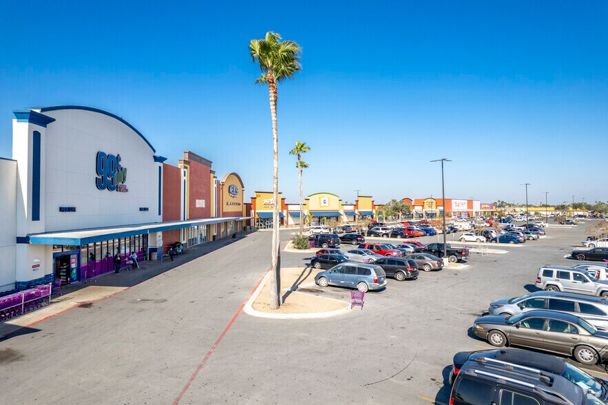 801 N 13th St, Harlingen, TX à louer - Photo du bâtiment - Image 2 de 25