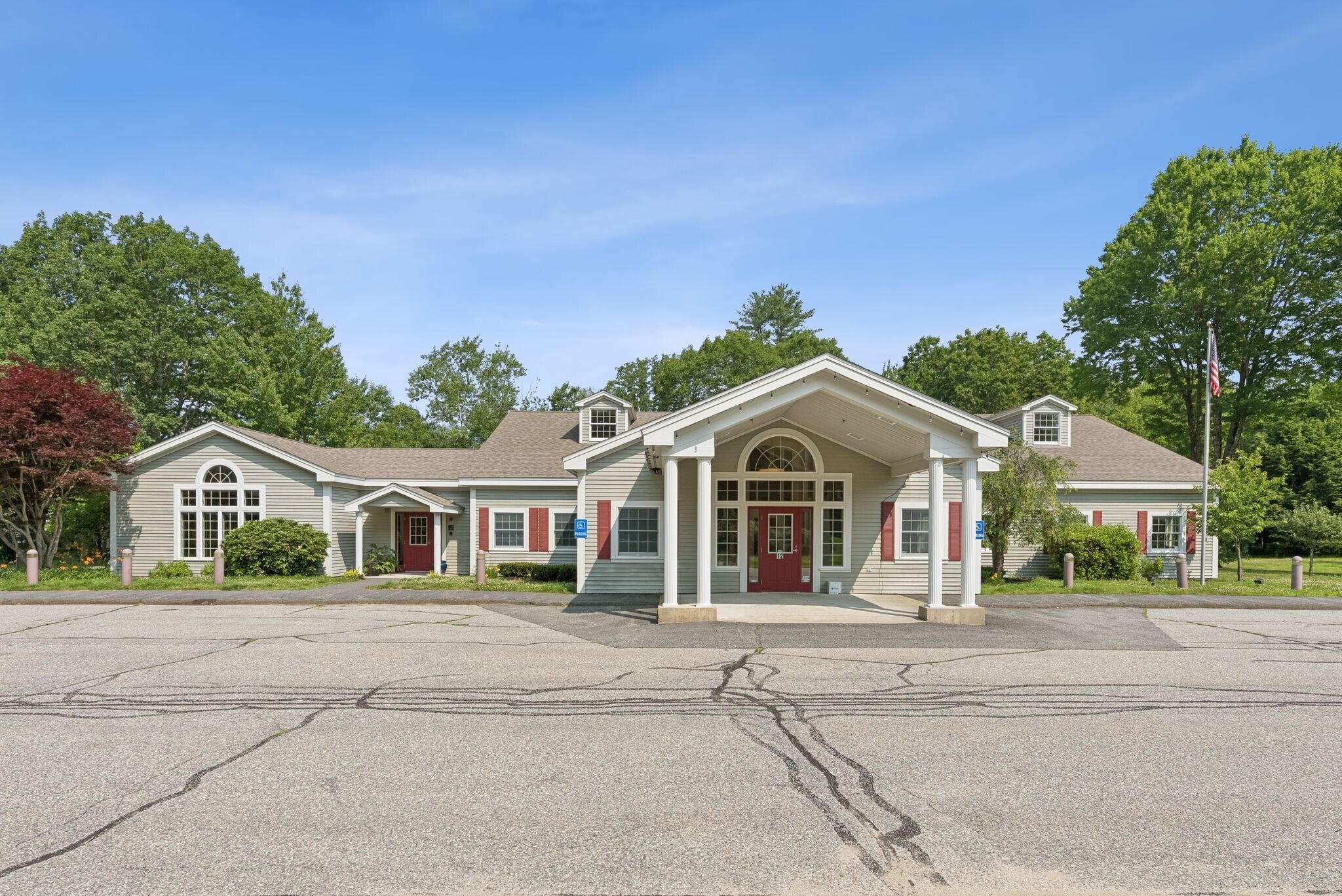 12 Industrial Pky, Brunswick, ME à vendre Photo du bâtiment- Image 1 de 1