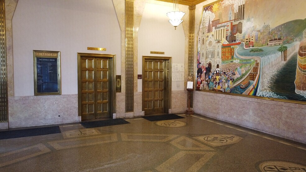 The Catholic Center portefeuille de 2 propriétés à vendre sur LoopNet.ca - Photo intérieure - Image 3 de 27