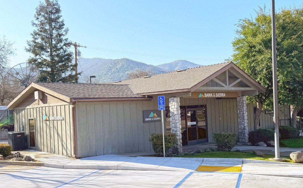 40884 Sierra Dr, Three Rivers, CA à vendre Photo principale- Image 1 de 2