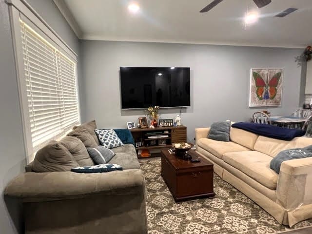 Multi Family- 5 units in Bullard, TX portfolio of 2 properties for sale on LoopNet.ca - Interior Photo - Image 2 of 33