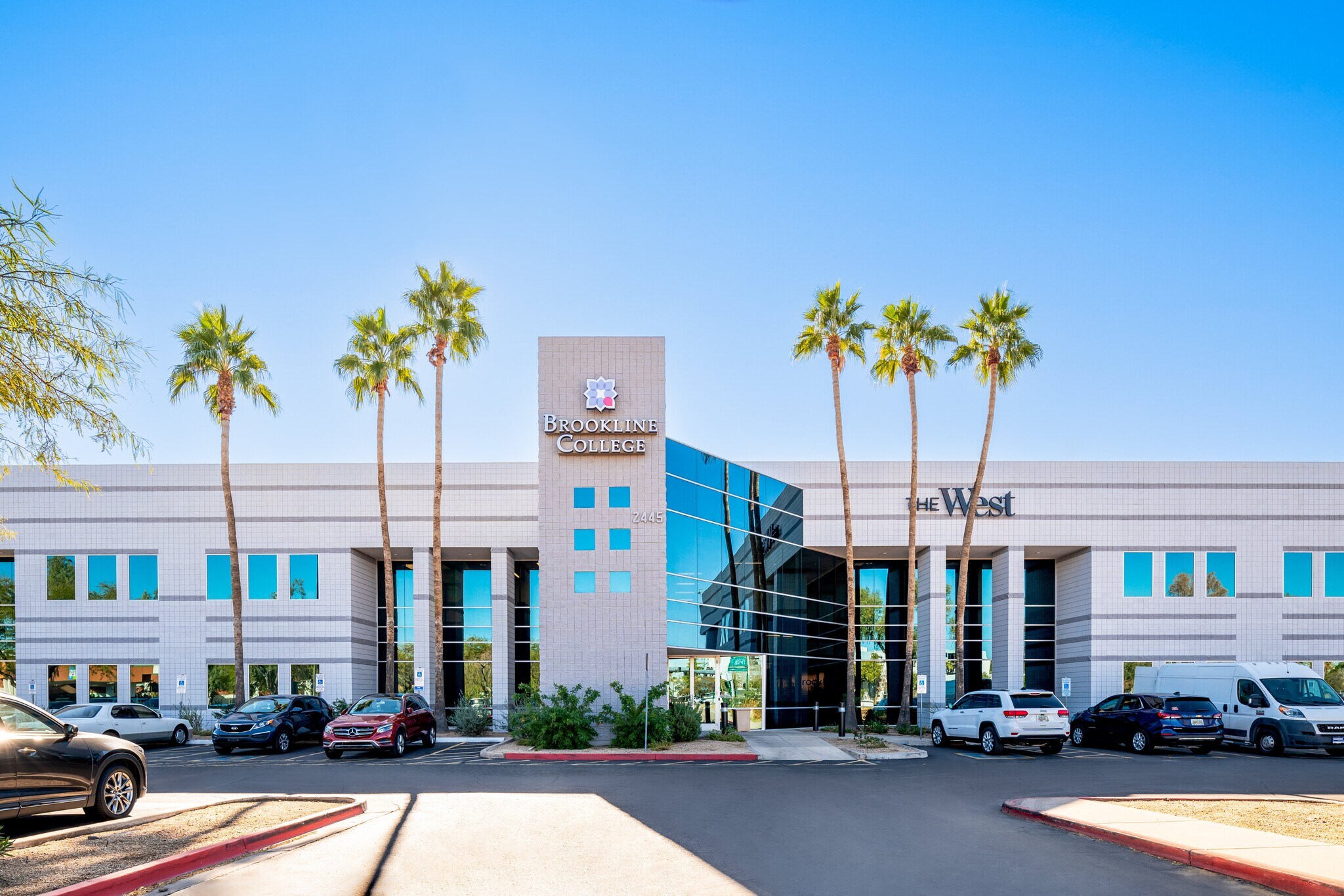 2445 W Dunlap Ave, Phoenix, AZ à louer Photo du bâtiment- Image 1 de 13