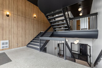 210 Boul De Montarville, Boucherville, QC for lease Interior Photo- Image 2 of 8