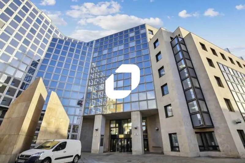 Office in Suresnes for lease Building Photo- Image 1 of 12