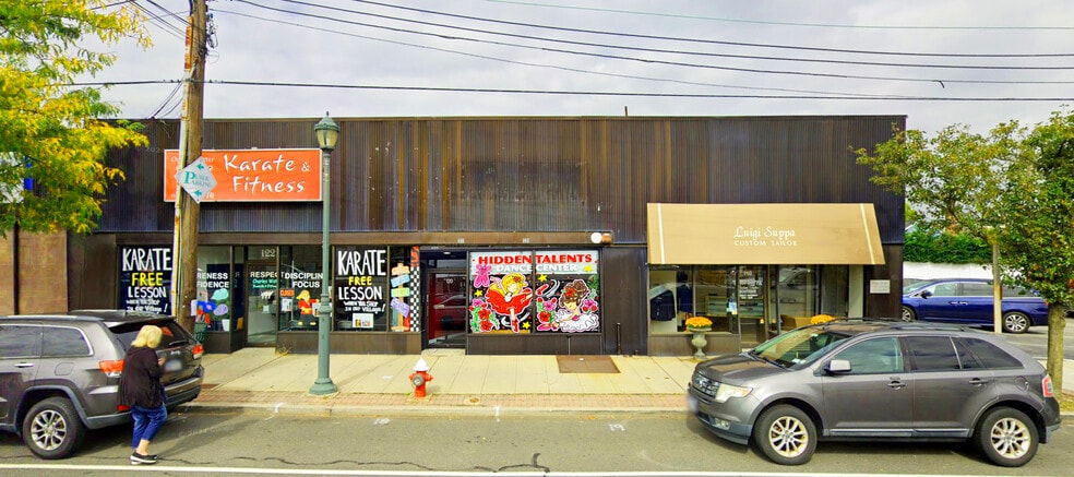 118-122 Hillside Ave, Williston Park, NY for sale - Building Photo - Image 1 of 31