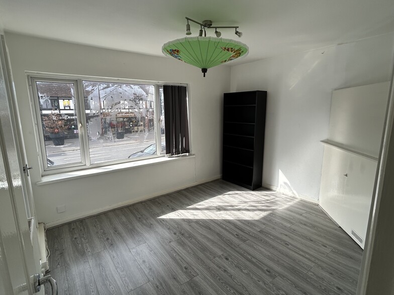 502 Cricklade Rd, Swindon for lease - Building Photo - Image 3 of 4