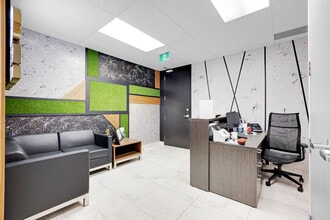 700 Dorval Dr, Oakville, ON for lease Interior Photo- Image 2 of 8