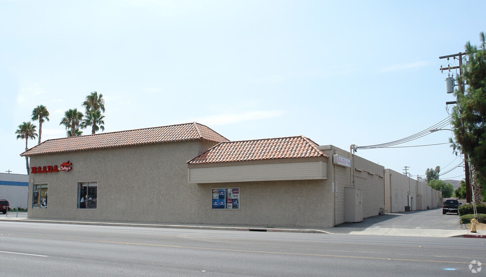 1995-2095 E Florida Ave, Hemet, CA for sale - Building Photo - Image 3 of 30