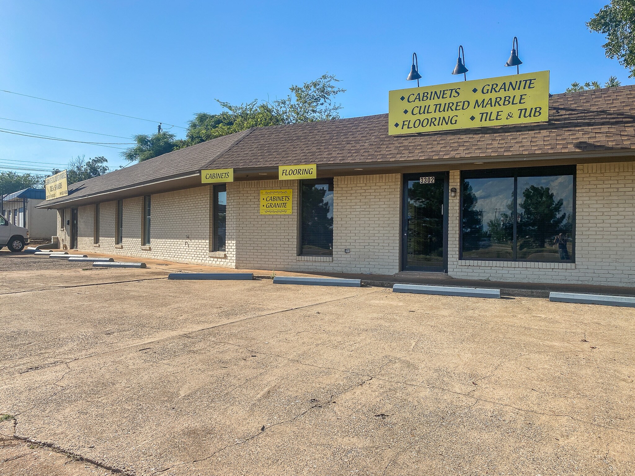 3302 Kell Blvd, Wichita Falls, TX for sale Primary Photo- Image 1 of 4