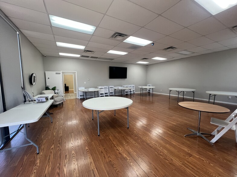 7430 S 48th St, Phoenix, AZ for lease - Interior Photo - Image 3 of 21