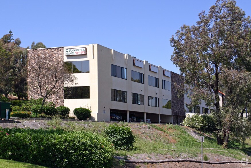 2160 Fletcher Pky, El Cajon, CA à louer - Photo du bâtiment - Image 3 de 20
