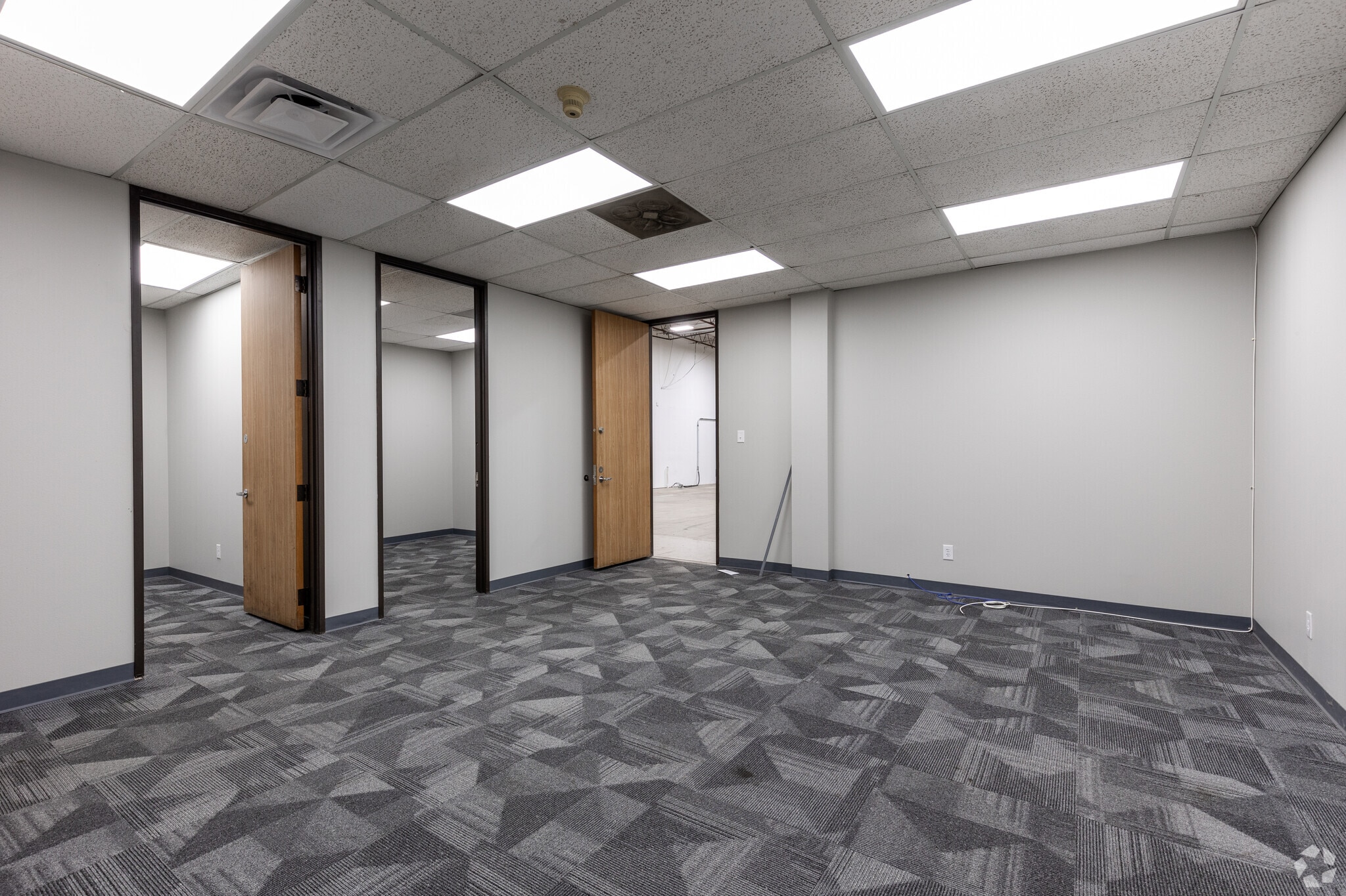 10525-10625 Newkirk St, Dallas, TX à louer Photo intérieure- Image 1 de 2