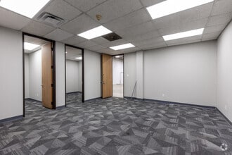 10525-10625 Newkirk St, Dallas, TX à louer Photo intérieure- Image 1 de 2