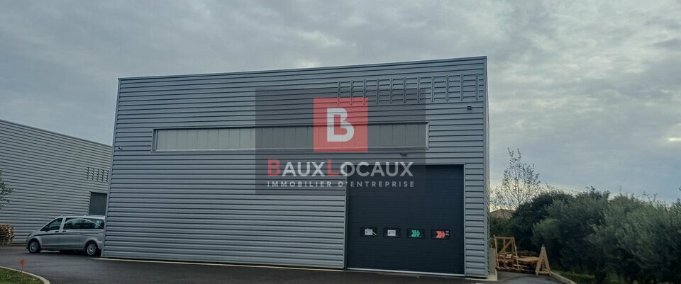 Flex in Garons for lease - Building Photo - Image 1 of 4