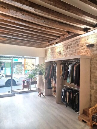 Plus de détails pour 65 Rue De Chabrol, Paris - Commerce de détail à louer