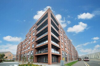 Plus de détails pour 95 Ocean Dr, Edinburgh - Commerce de détail à vendre