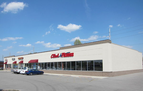 1126-1144 Vaughn Rd, Wood River, IL for lease - Building Photo - Image 1 of 1