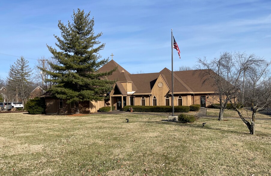 14001 Shelbyville Rd, Louisville, KY à vendre - Photo du bâtiment - Image 3 de 21