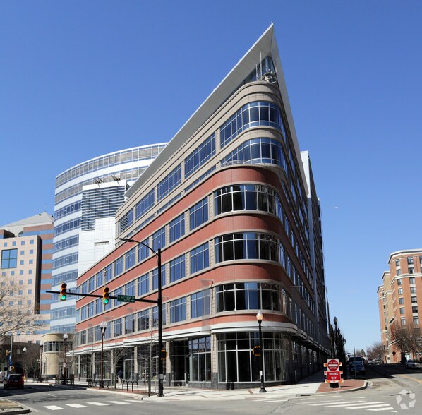 3001 Washington Blvd, Arlington, VA à vendre - Photo du bâtiment - Image 2 de 14